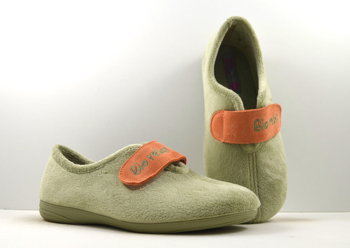 ZAPATILLAS DE CASA PARA MUJER 13133 SUAPEL OLIVA